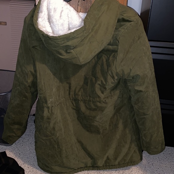 fuzzy inside jacket - Picture 5 of 5